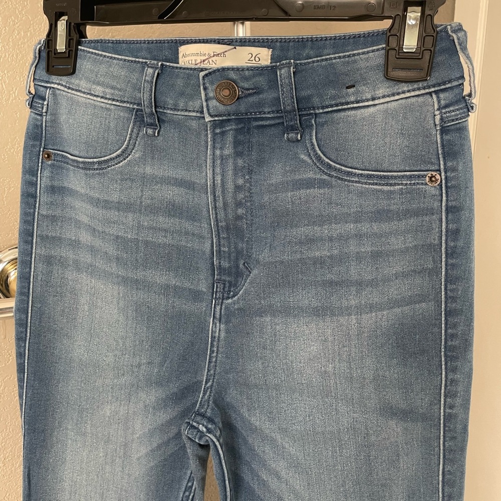 Abercrombie & Fitch Ankle Jeans